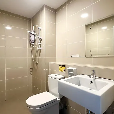 Sunset Seaview Vacation Condos Infinity Avenue Kota Kinabalu Room photo